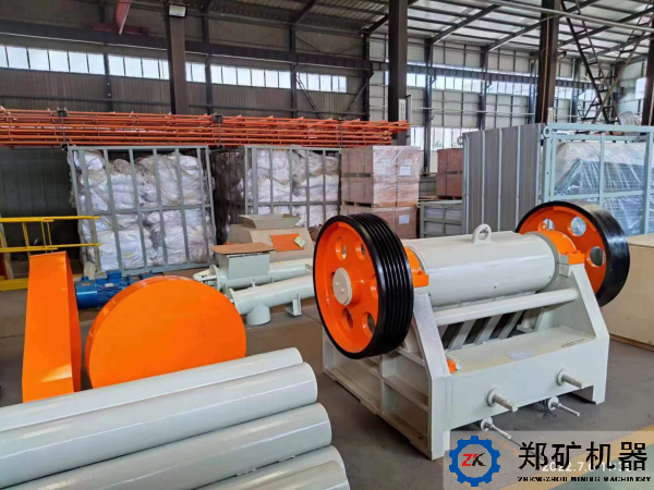 新疆鼎博環(huán)保科技有限公司電廠爐渣破碎項(xiàng)目！